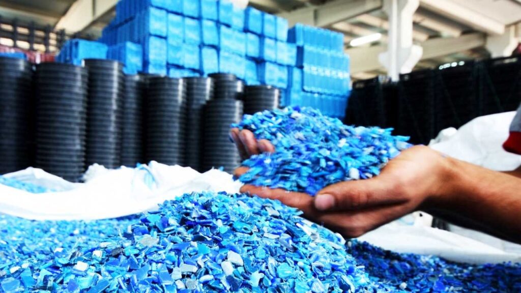 Inflación podría subir los tipos de interés en EU: PLASTICS