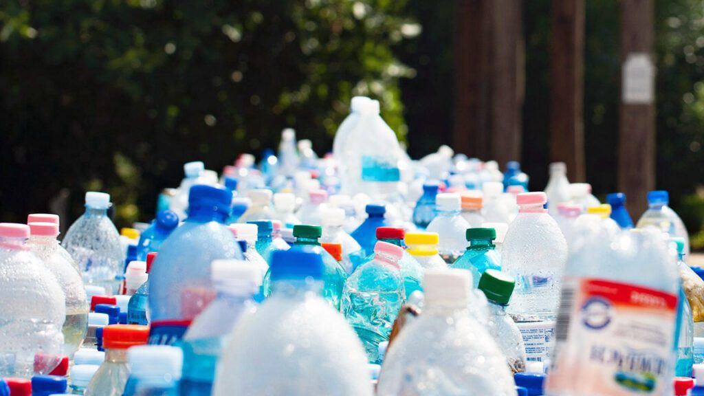 ¿Qué son las PFAS?: impacto y desafíos legales para la Industria del Plástico