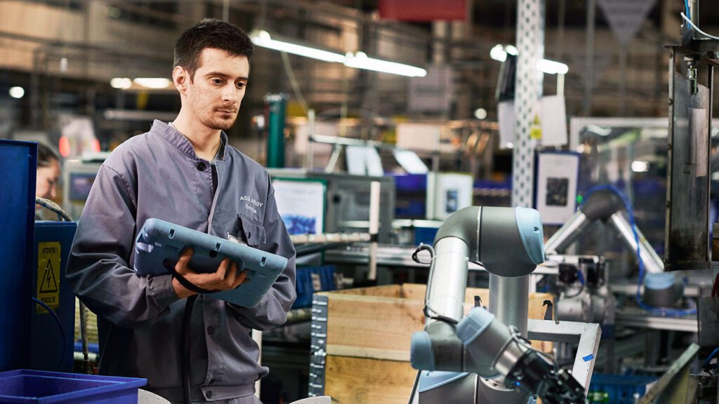 Cobots en la Industria del Plástico