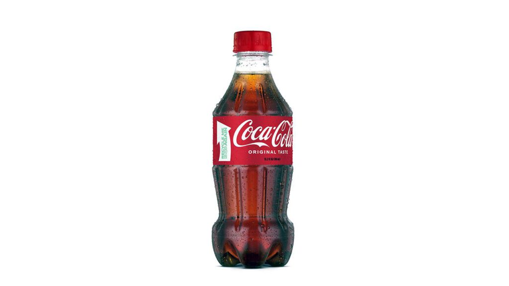 La nueva botella de Coca-Cola está hecha con 100% plástico reciclado