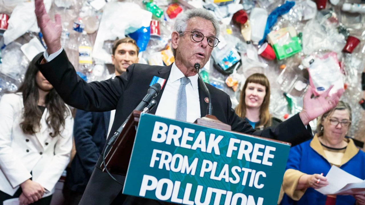 PLASTICS responde a la "Break Free From Plastic Pollution Act"