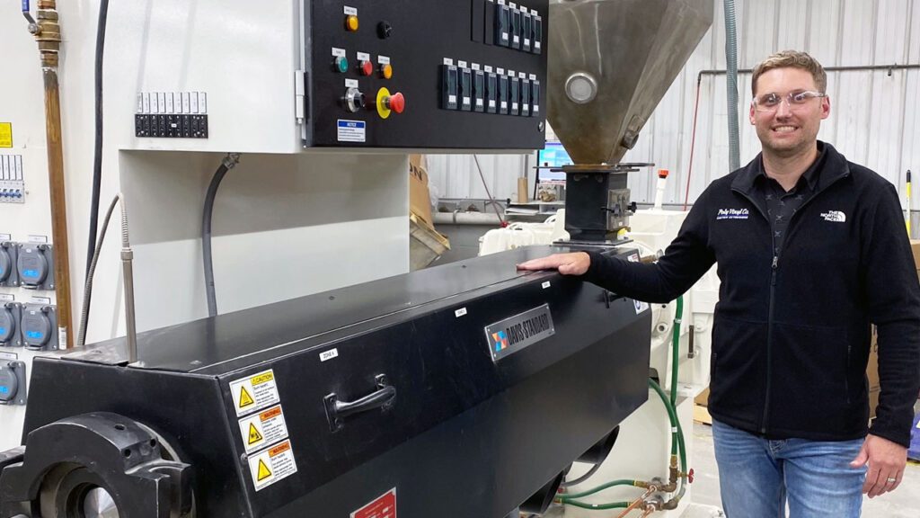 El legado de extrusión de Poly Vinyl prospera con los extrusores y el servicio de Davis-Standard