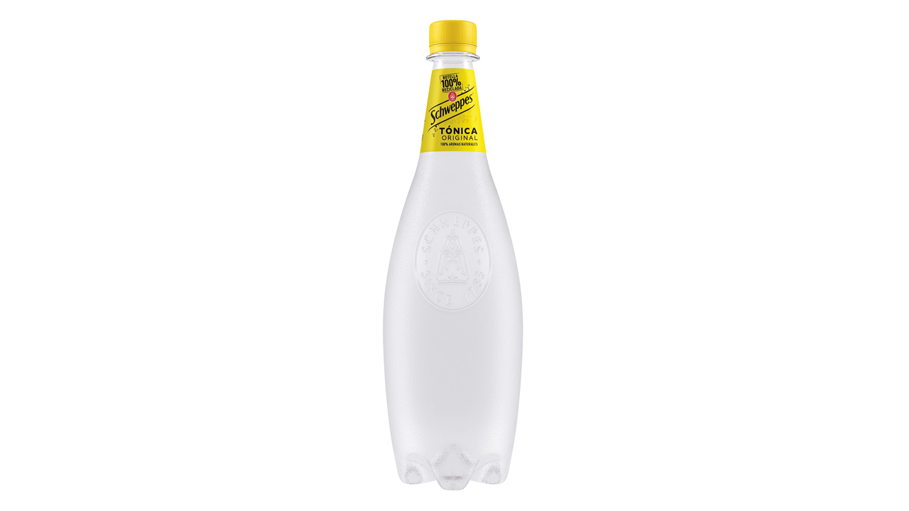 Las botellas de Schweppes ahora son hechas con 100% PET reciclado