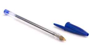 El bolígrafo que mece la mano: Un clásico que no pasa de moda 