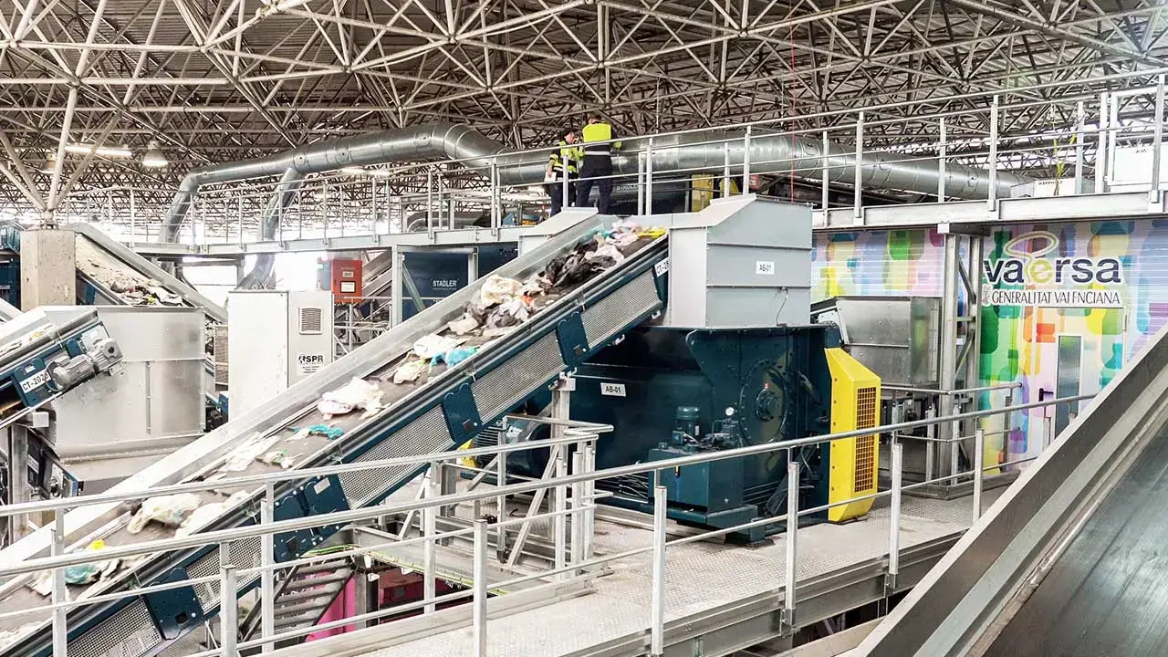 STADLER mejora las operaciones de VAERSA con su nueva planta de envases ligeros en Alzira