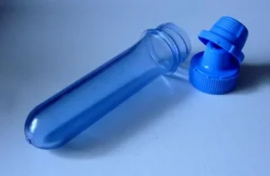 preformas de PET en color azul