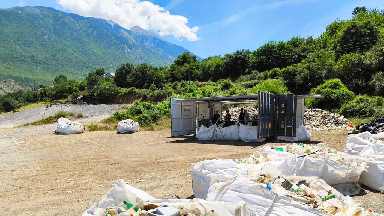 SortX: el contenedor móvil que mejora la clasificación y reciclaje de residuos plásticos