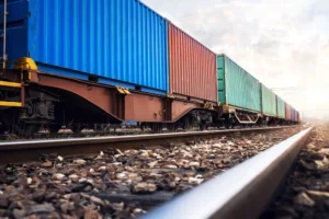 Bloqueo de tren en Puebla paraliza insumos plásticos y 100 mil toneladas de granos