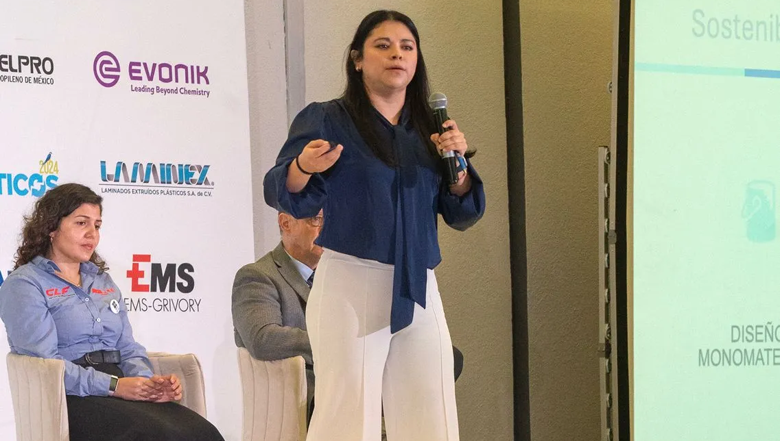 Karina Ramos brilla en el Foro AP con su perspectiva innovadora – Expo Plásticos Guadalajara 2024