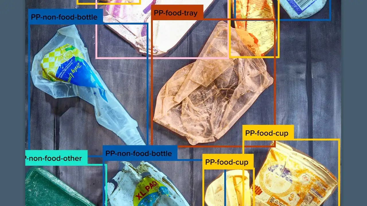 5 tendencias del reciclaje para 2025 identificadas por TOMRA