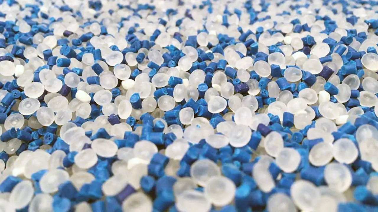 Suben los precios de las resinas plásticas en febrero ante aranceles y baja demanda