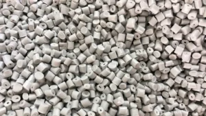 Precios y demanda de las resinas plásticas caen ante incertidumbre arancelaria