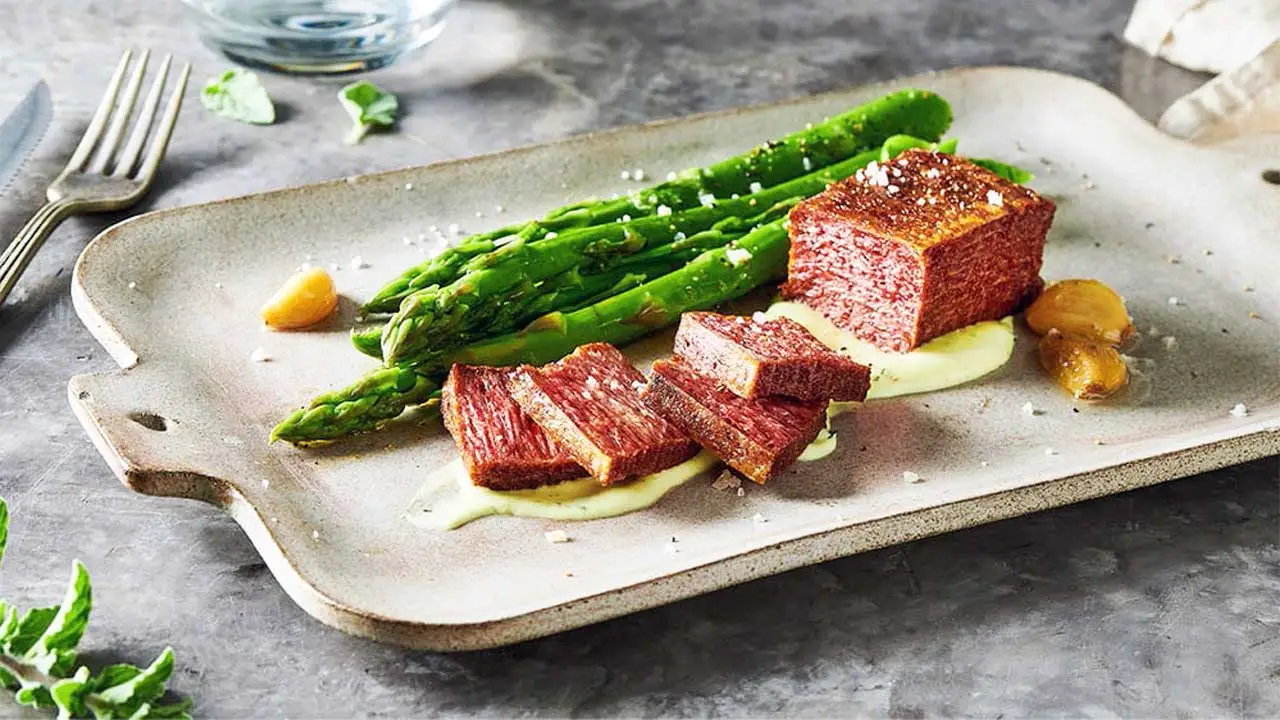 Una fábrica holandesa imprime en 3D 500 toneladas de filetes al mes