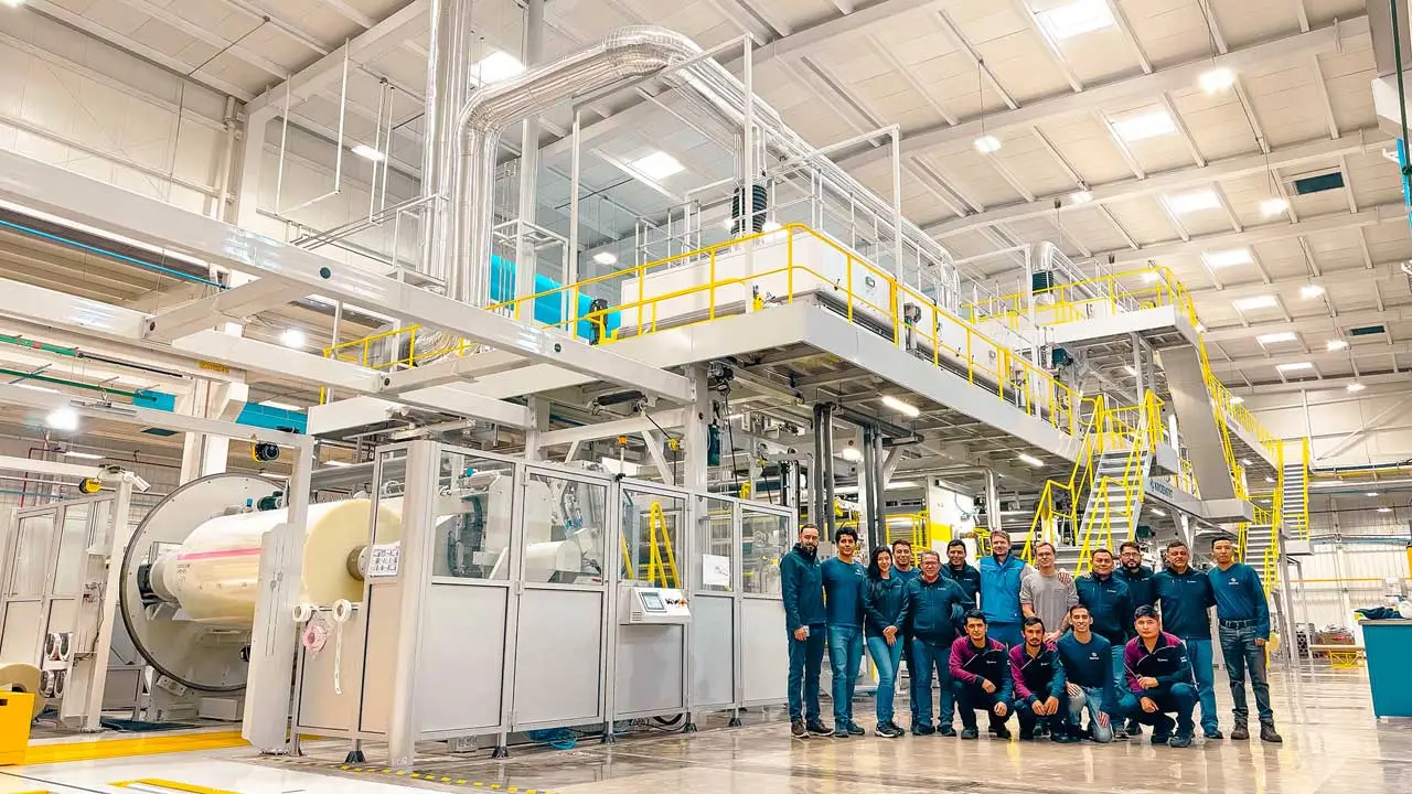 Innovia expande operaciones en México con nueva línea de recubrimiento