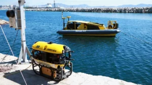SeaClear2.0: Hamburgo prueba sistema robótico para limpiar residuos marinos con IA