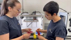 Los plásticos podrían mejorar la calidad de vida de personas con disfagia: Descubre cómo