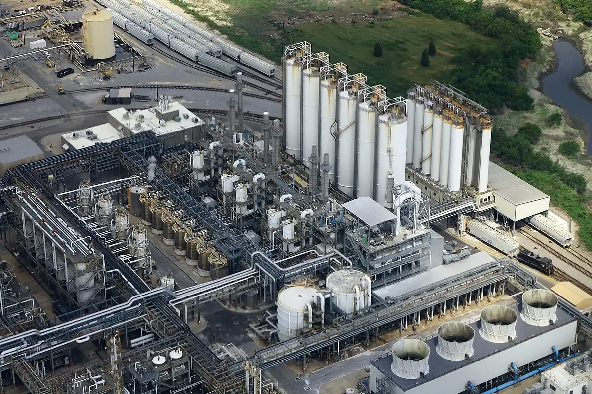 S&P reajusta la calificación crediticia de Formosa Plastics ante condiciones macroeconómicas desafiantes