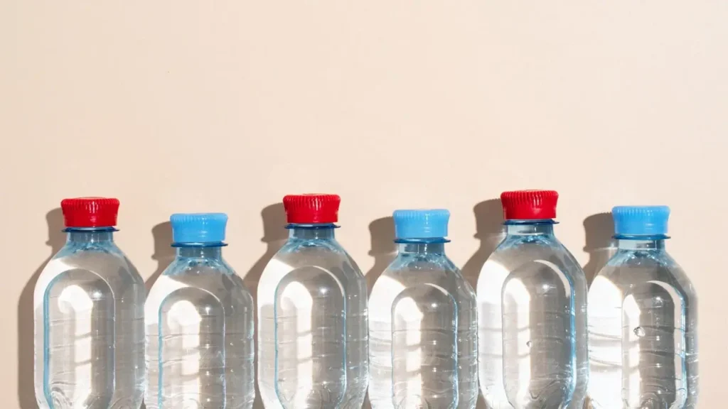 ¿Cuántas veces se puede reciclar una botella de plástico? ♻️