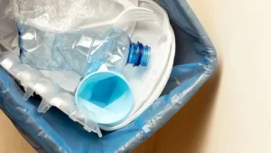 Carreteras sostenibles: cómo las bolsas y botellas de plástico pueden convertirse en pavimento ecológico