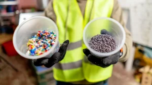 Ambiente Plástico Formación y Sinaptika: dos plataformas que revolucionan la capacitación técnica en la Industria del Plástico