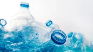 Residuos de envases plásticos disminuyen en Europa por primera vez en una década