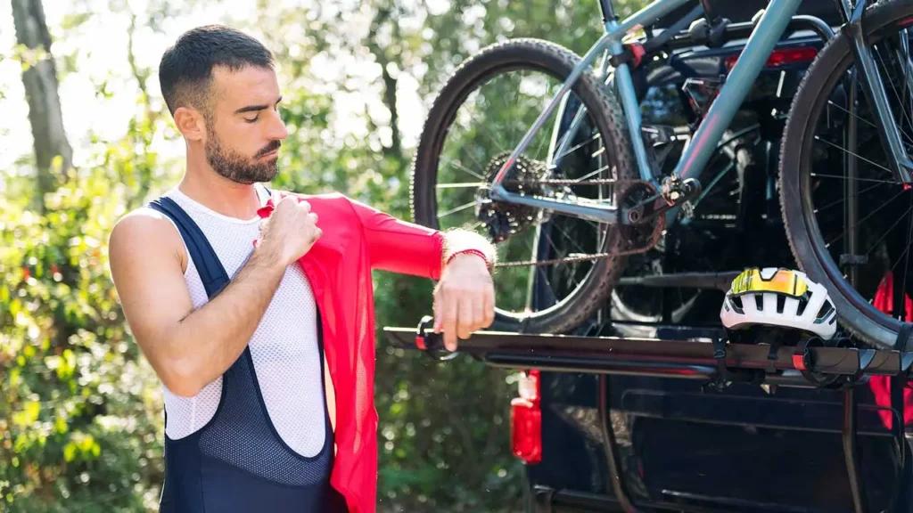 Cómo los plásticos revolucionaron el ciclismo: innovación, ligereza y sostenibilidad sobre dos ruedas 🚴‍♂️