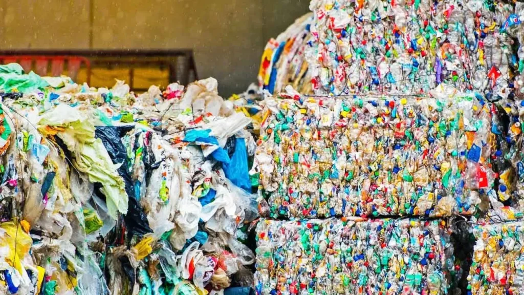 El Pacto de Plásticos afirma que el reciclaje mecánico debe tener prioridad sobre el químico ♻️