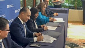 ANIPAC y el TEC de Monterrey firman acuerdo para impulsar la economía circular de los plásticos