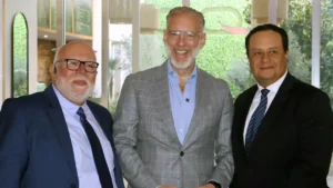 El Clúster de Plásticos de Querétaro cumple 10 años y nombra a François Ouellet como presidente