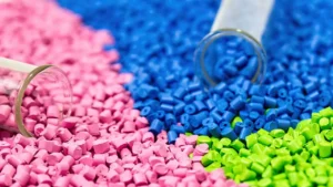 La guerra en Irán dispara los precios de resinas plásticas en el mercado norteamericano