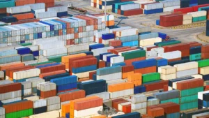 ¿Puede la guerra en Irán convertirse en una amenaza existencial para la Industria del Plástico en Reino Unido?