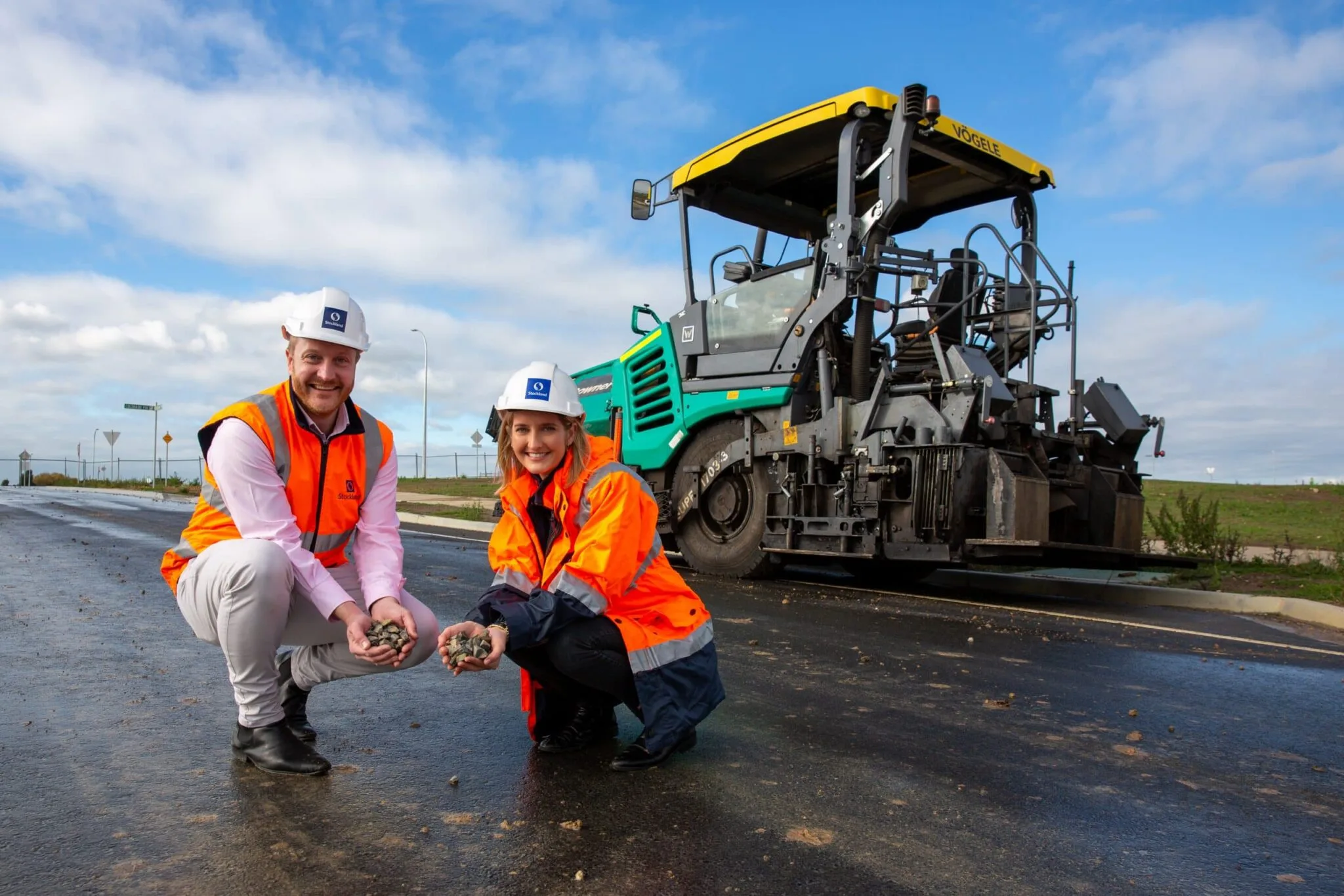 Australia transforma residuos plásticos, vidrio y tóner en pavimento reciclado para carreteras