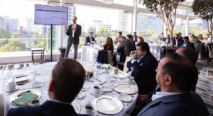 GT Global analiza la economía mexicana, el futuro del T-MEC y el nearshoring junto a Deloitte