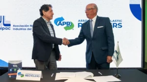 APR y ANIPAC firman alianza para fortalecer el reciclaje de plásticos en México