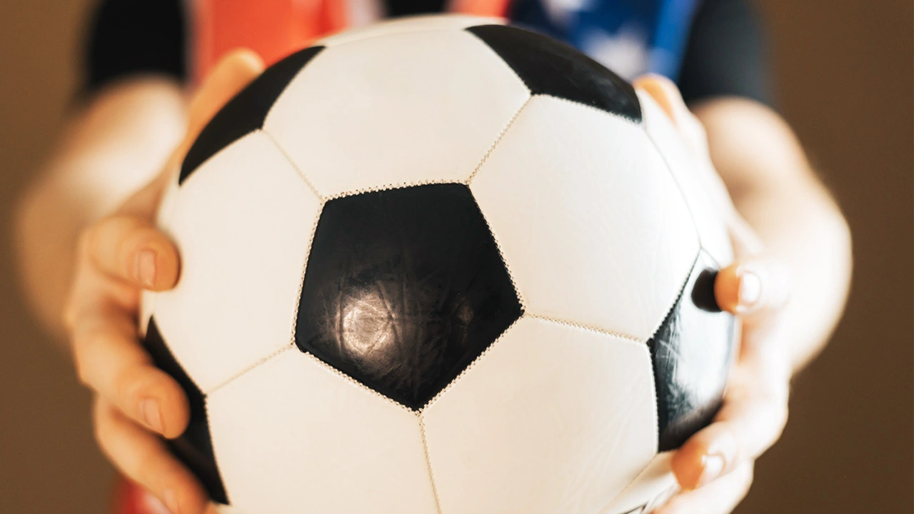 Más allá del cuero: el papel del PVC y el Poliuretano en los balones actuales
