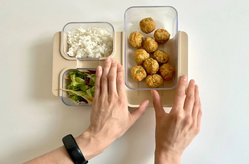 ReBento: envases reutilizables buscan reducir los residuos plásticos del food delivery