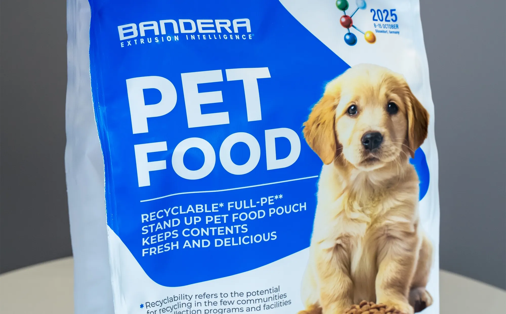 ExxonMobil y Bandera desarrollan una bolsa mono-PE para alimento de mascotas sin tecnología MDO