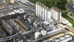 Formosa Plastics Group aumentará 4.5% los salarios de sus trabajadores en 2026