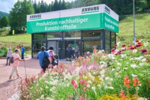 Arburg reduce 86% la huella de carbono de su matriz energética y mantiene Oro de EcoVadis