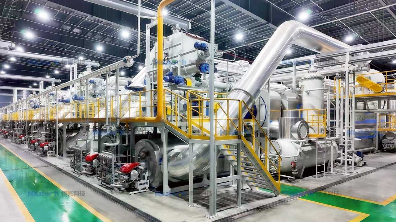 Niutech llevará la pirólisis de residuos plásticos a una refinería para producir combustible sostenible