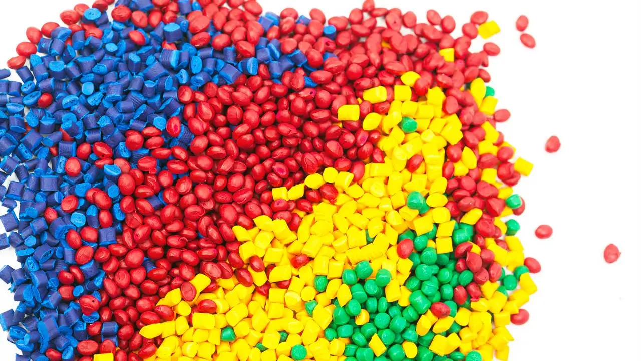 Polímero, plástico y resina: conceptos que definen la transformación de materiales